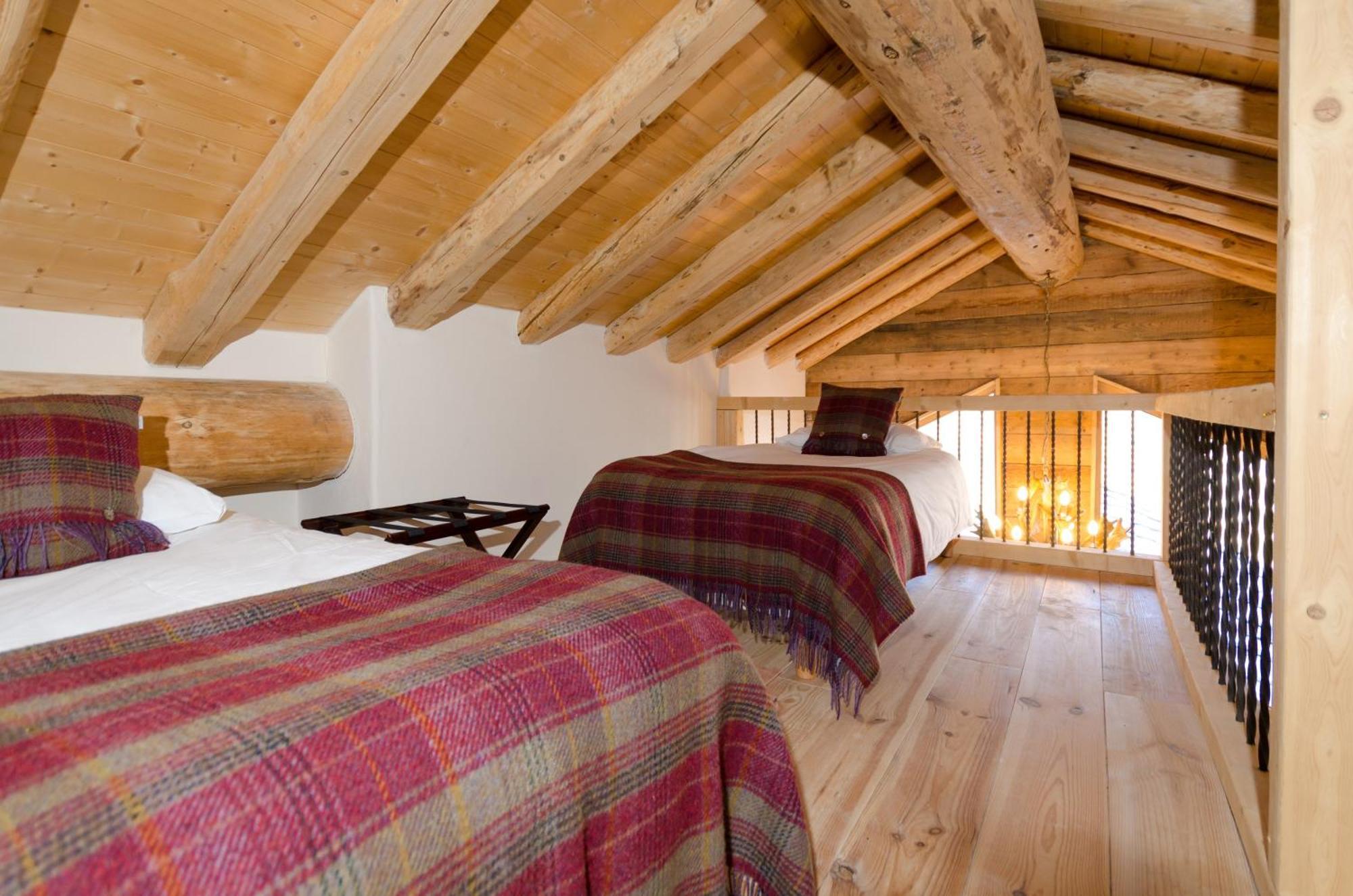 Black Diamond Lodge Сент-Фуа-Тарентез Номер фото